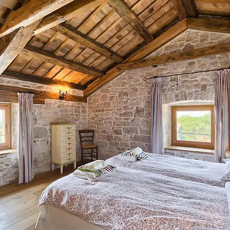 Casa Theresa *